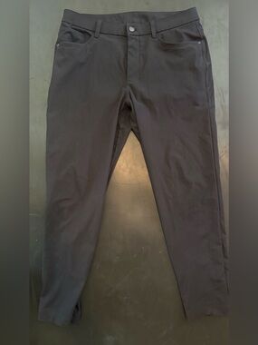lululemon Men's Black ABC pants - 32 Like New